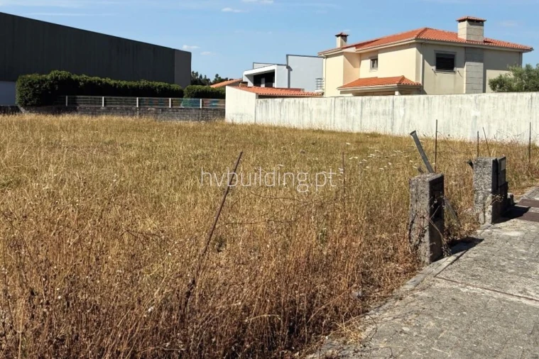 Terreno para Venda em Adães Foto 10