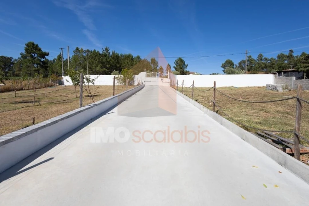 Moradia T3 para Venda em Fazendas de Almeirim Foto 3