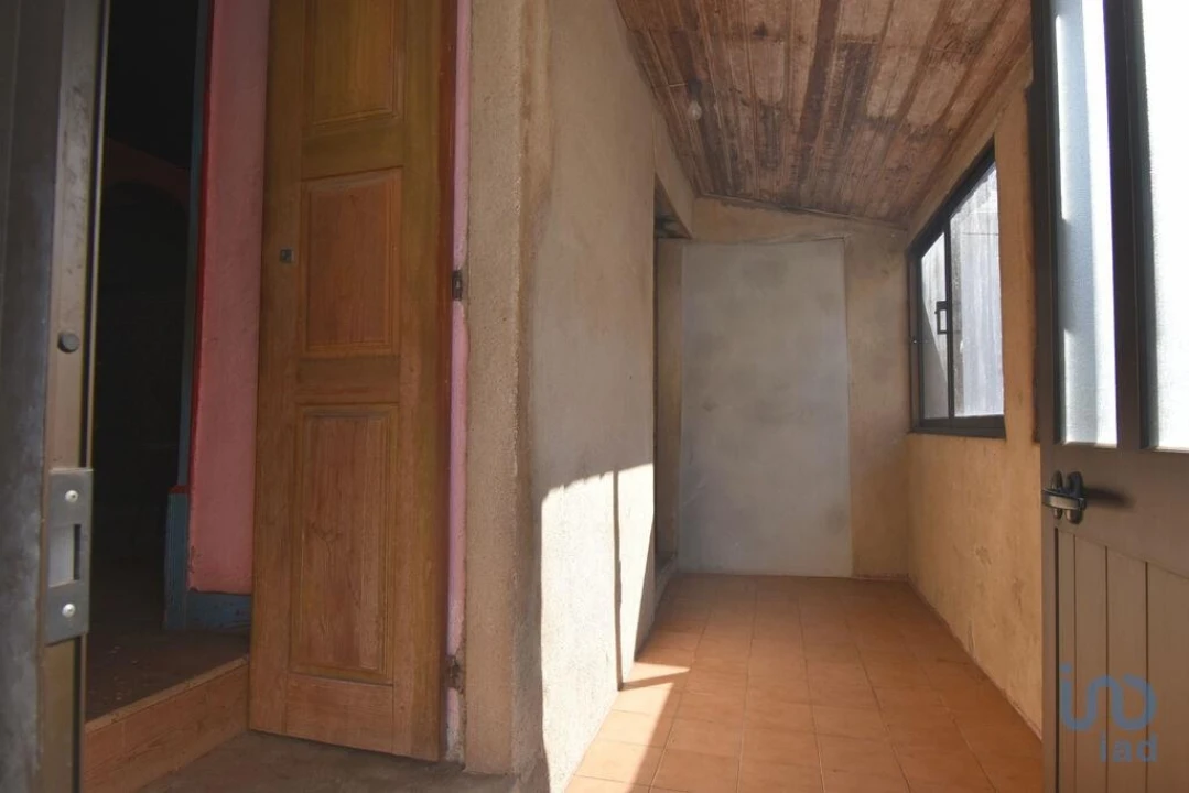 Moradia T2 para Venda em Vila Nova Foto 4