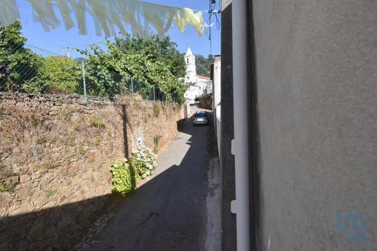 Moradia T2 para Venda em Vila Nova Foto 8