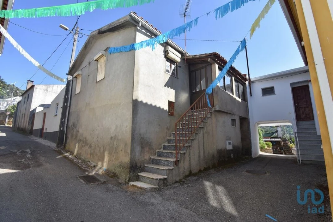 Moradia T2 para Venda em Vila Nova Foto 1