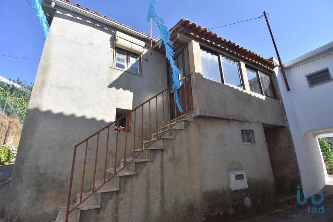 Moradia T2 para Venda em Vila Nova Foto 3