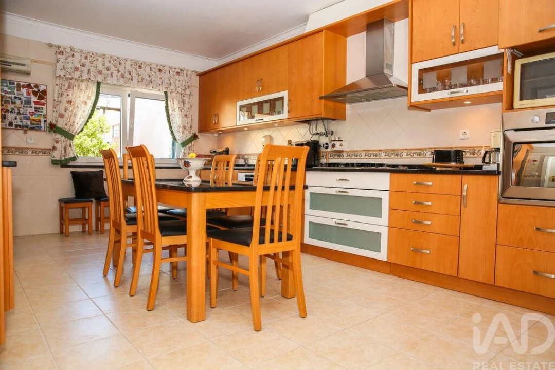 Moradia T5 para Venda em Santa Iria de Azoia, São João da Talha e Bobadela Foto 12