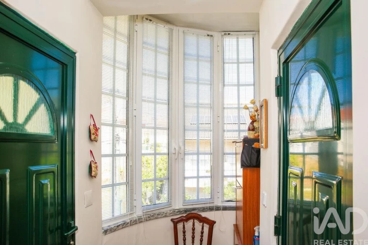 Moradia T5 para Venda em Santa Iria de Azoia, São João da Talha e Bobadela Foto 7