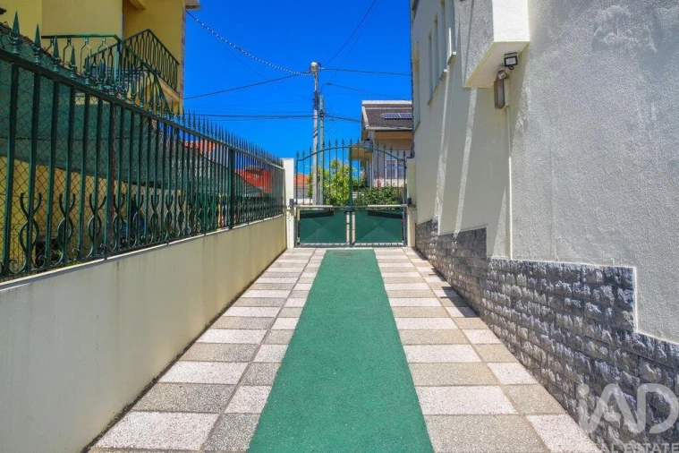 Moradia T5 para Venda em Santa Iria de Azoia, São João da Talha e Bobadela Foto 6