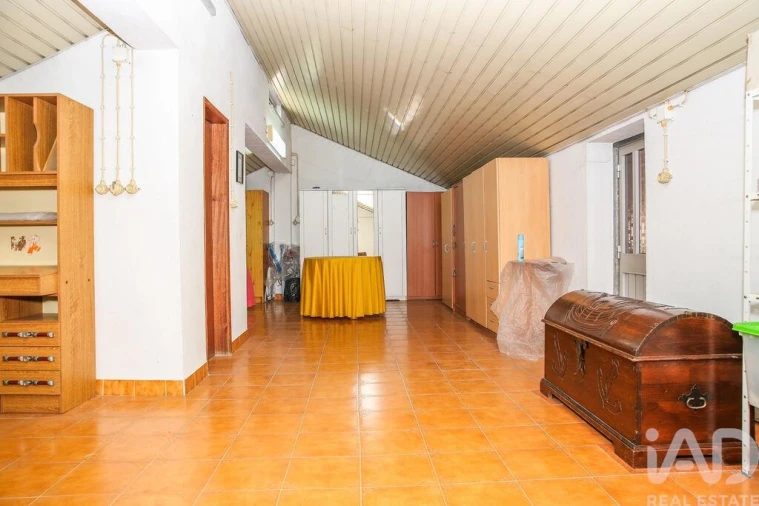 Moradia T5 para Venda em Santa Iria de Azoia, São João da Talha e Bobadela Foto 25