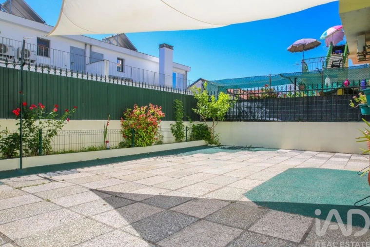 Moradia T5 para Venda em Santa Iria de Azoia, São João da Talha e Bobadela Foto 2