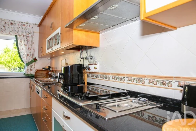 Moradia T5 para Venda em Santa Iria de Azoia, São João da Talha e Bobadela Foto 9