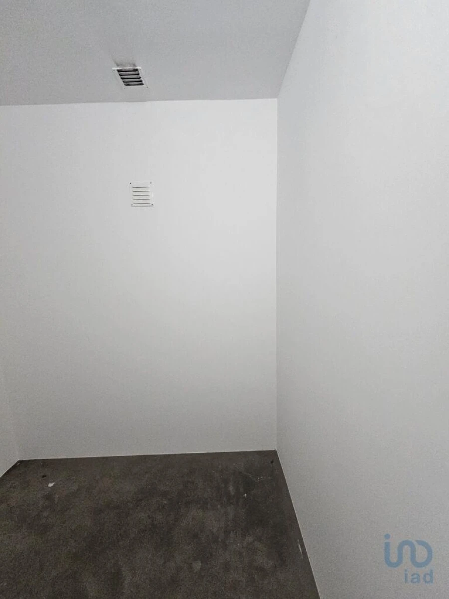 Apartamento T3 para Arrendamento em São Martinho Foto 14