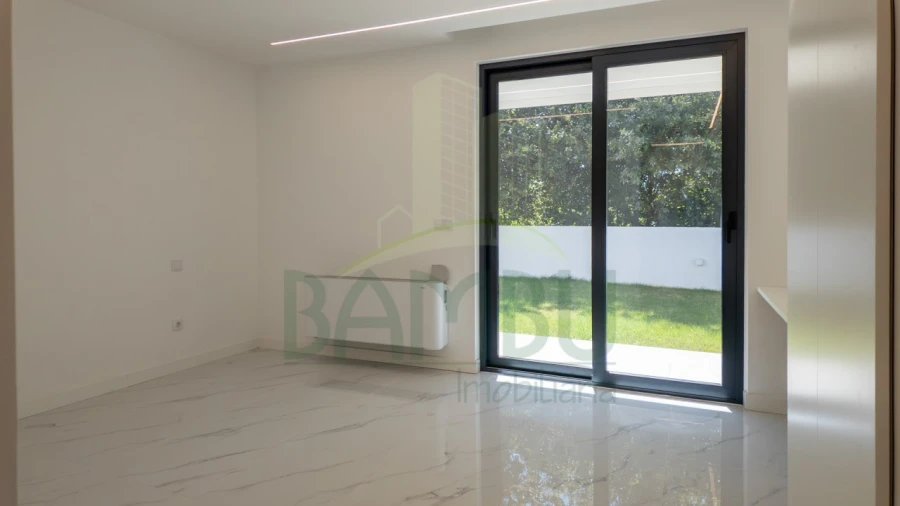 Moradia T3 para Venda em Sopo Foto 24