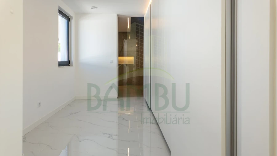 Moradia T3 para Venda em Sopo Foto 28