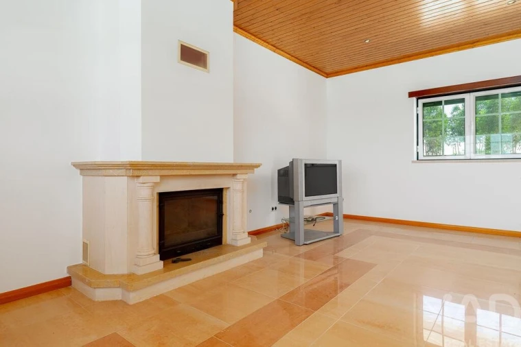 Moradia T3 para Venda em Martinchel Foto 33