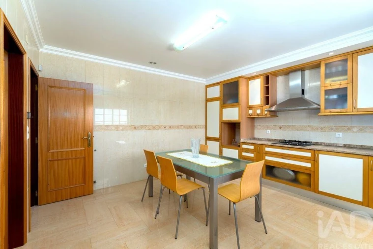 Moradia T3 para Venda em Martinchel Foto 22