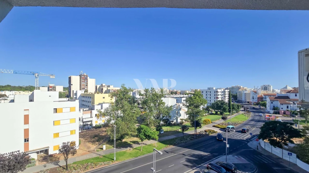 Apartamento T1 para Venda em Quarteira Foto 14