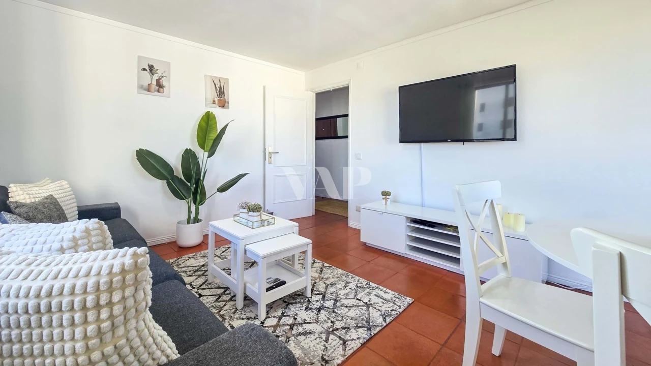 Apartamento T1 para Venda em Quarteira Foto 6