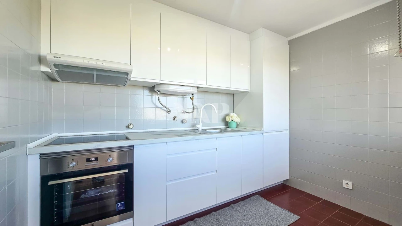 Apartamento T1 para Venda em Quarteira Foto 3
