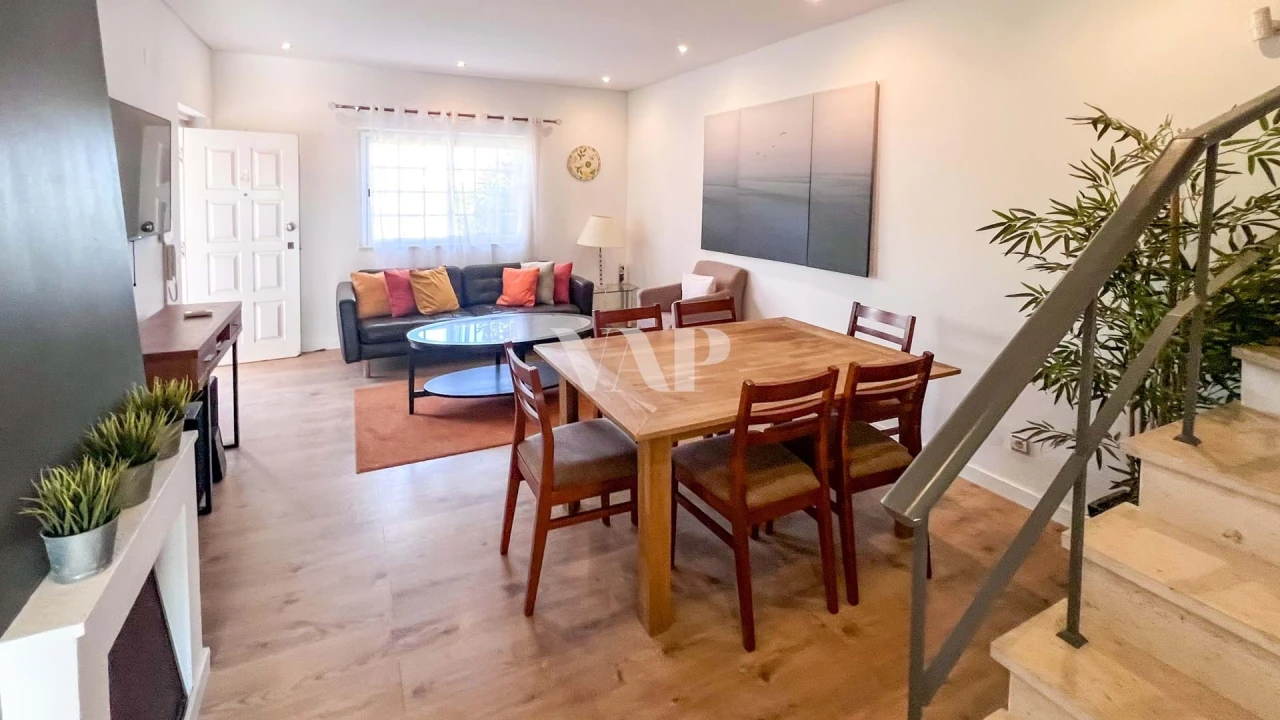 Moradia T4 para Arrendamento em Almancil Foto 9