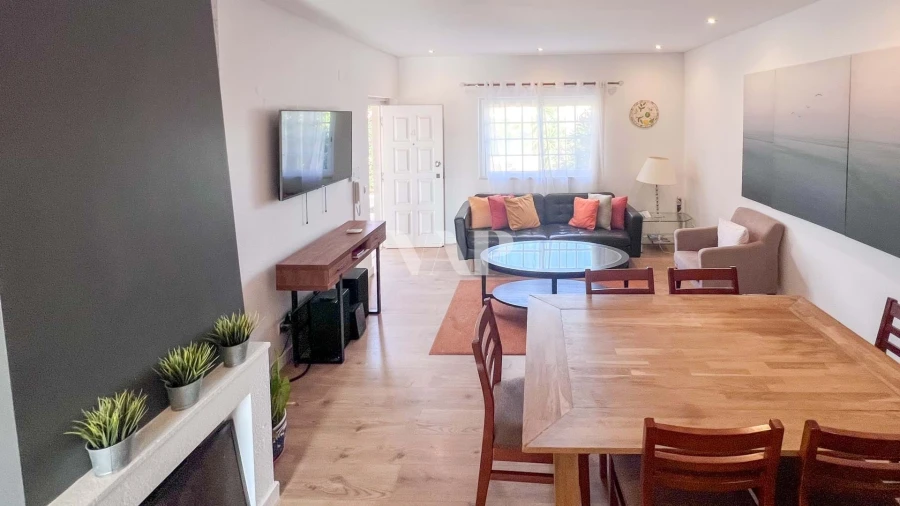 Moradia T4 para Arrendamento em Almancil Foto 2