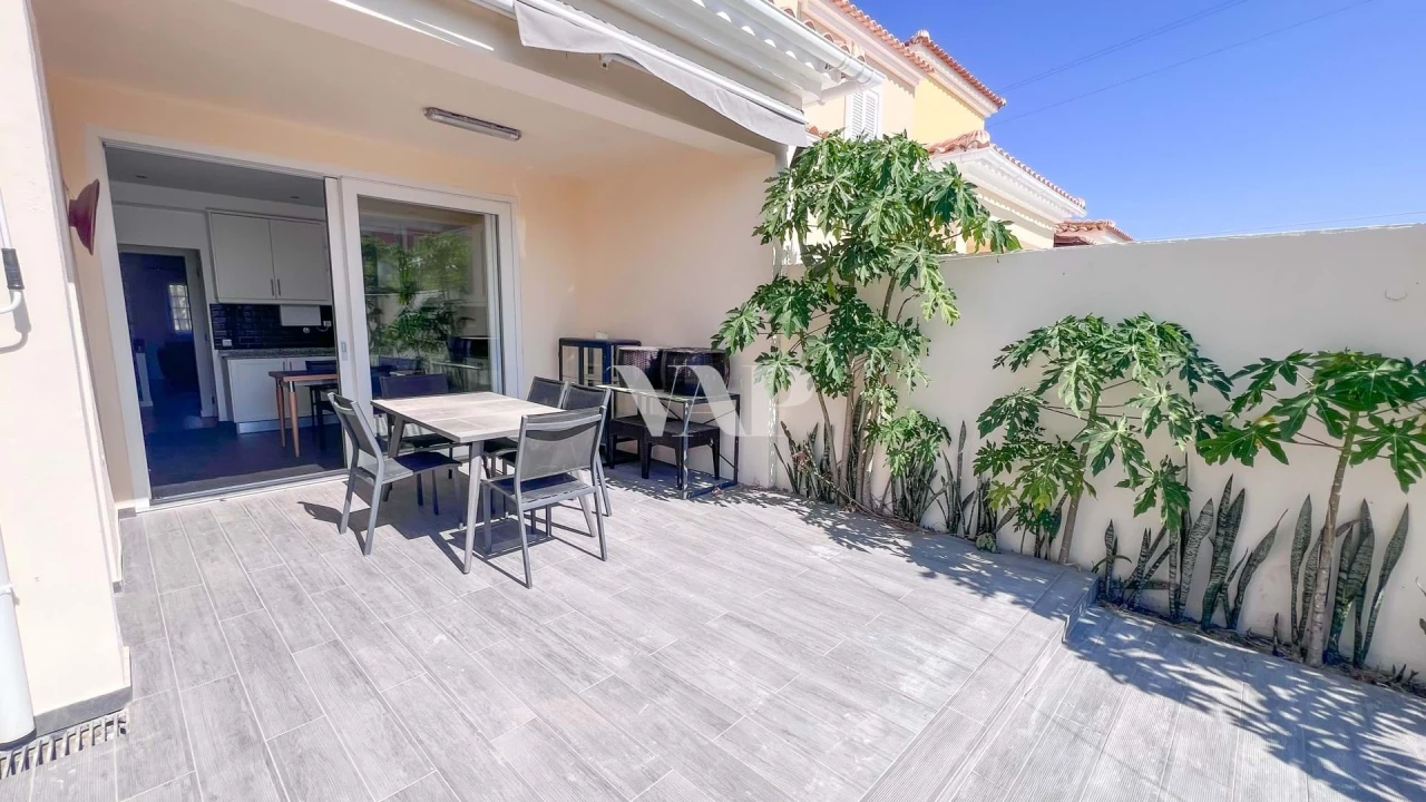 Moradia T4 para Arrendamento em Almancil Foto 14