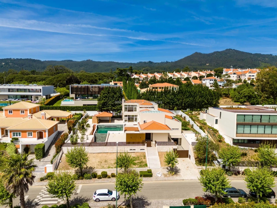 Moradia T5 para Venda em Agualva e Mira-Sintra Foto 7
