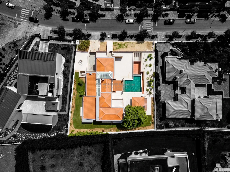Moradia T5 para Venda em Agualva e Mira-Sintra Foto 6