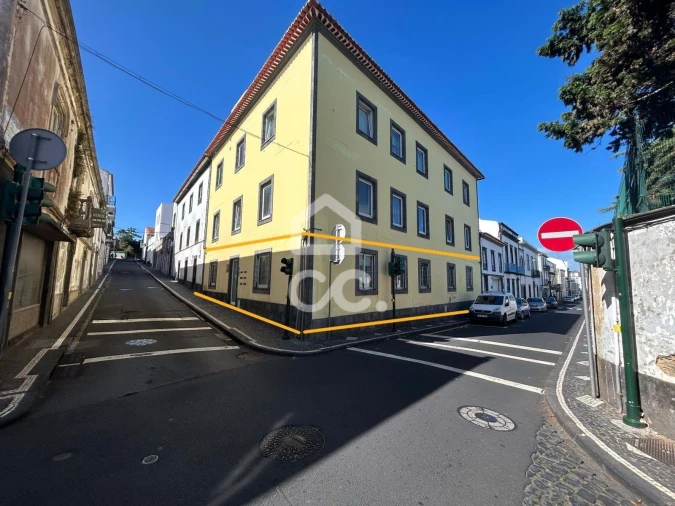 Apartamento T2 para Venda em Ponta Delgada (São Sebastião) Foto 1