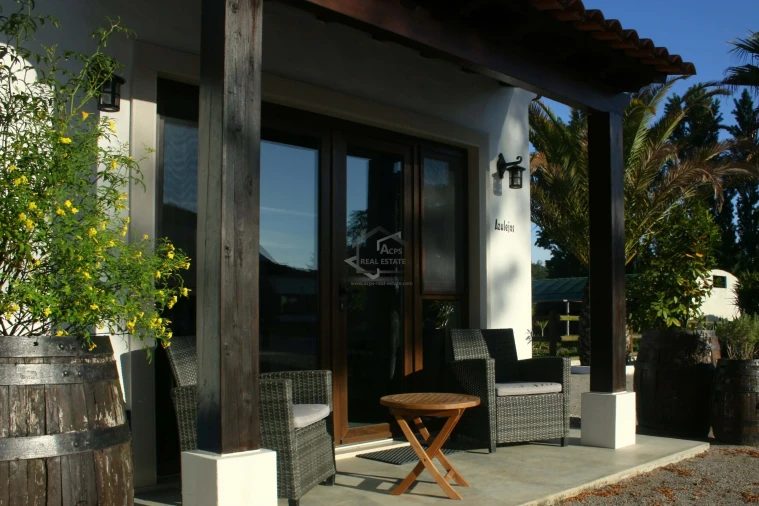 Moradia T12 para Venda em A dos Negros Foto 1