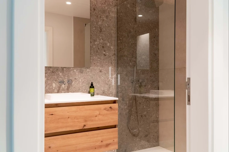 Apartamento T1 para Venda em Guia Foto 6