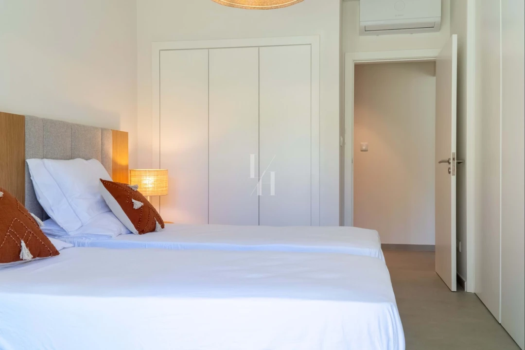 Apartamento T1 para Venda em Guia Foto 8