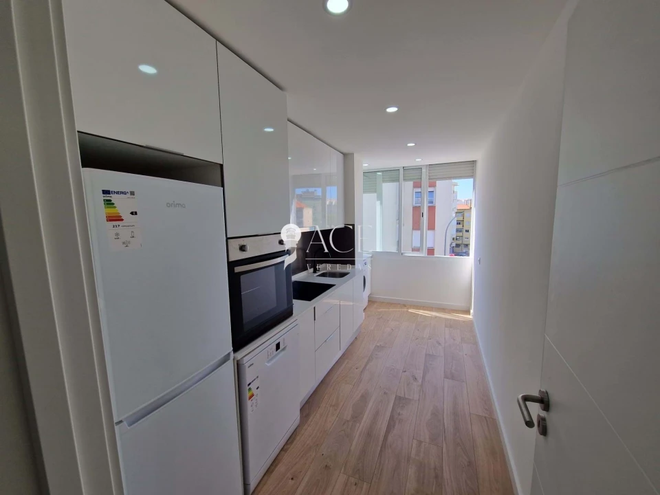 Apartamento T2 para Venda em Falagueira-Venda Nova Foto 5