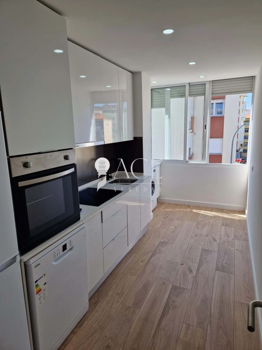 Apartamento T2 para Venda em Falagueira-Venda Nova Foto 6