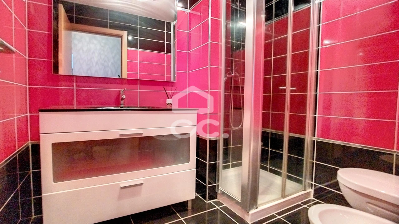 Apartamento T4 para Arrendamento em Santa Maria Maior Foto 12