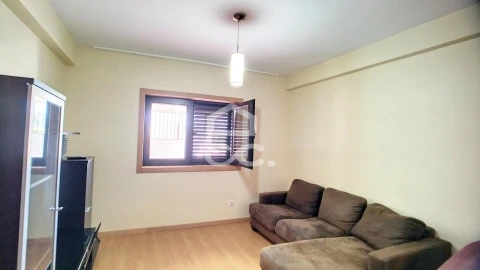Apartamento T4 para Arrendamento em Santa Maria Maior