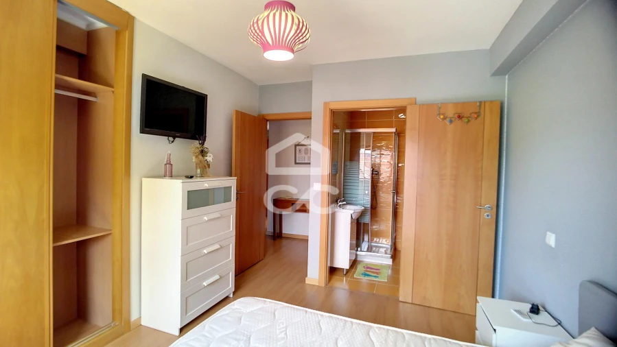 Apartamento T4 para Arrendamento em Santa Maria Maior Foto 18