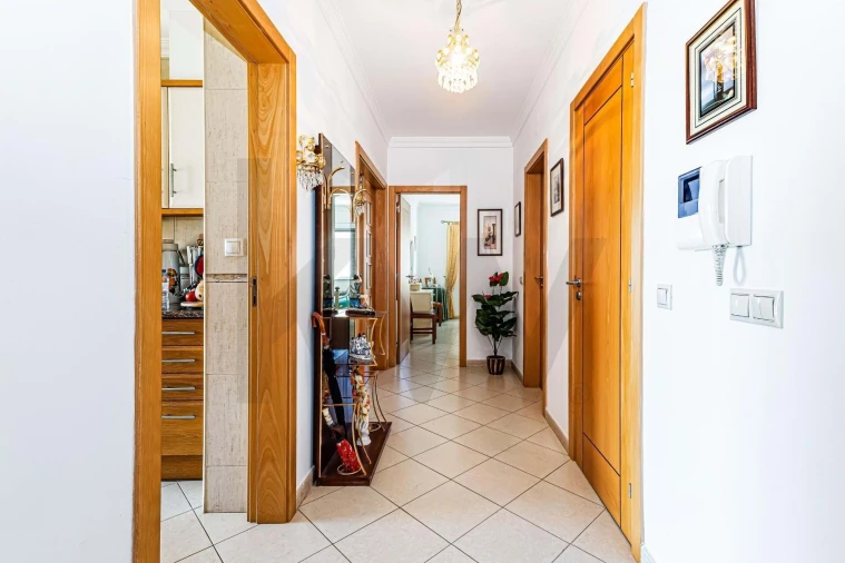 Apartamento T2 para Venda em Silves Foto 2