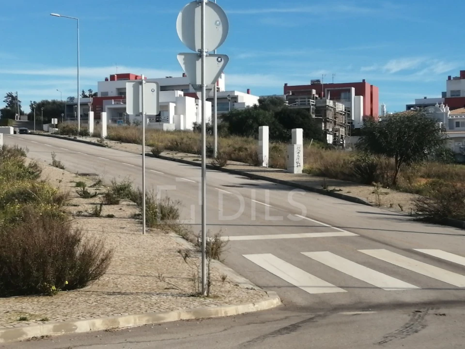 Terreno para Venda em Estômbar e Parchal Foto 14