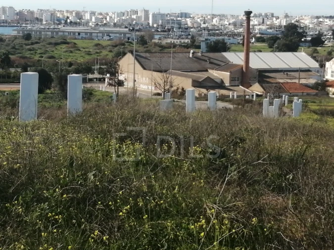 Terreno para Venda em Estômbar e Parchal Foto 10