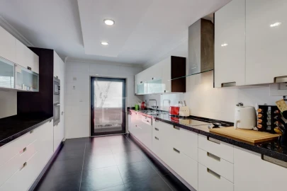 Apartamento T3 para Venda em Avenidas Novas