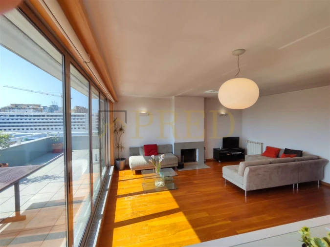 Apartamento T3 para Arrendamento em Matosinhos e Leça da Palmeira Foto 3