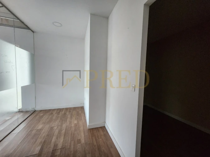 Escritório para Arrendamento em Mafamude e Vilar do Paraíso Foto 3