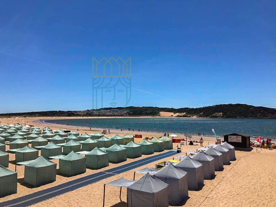 Apartamento T2 para Venda em São Martinho do Porto Foto 2