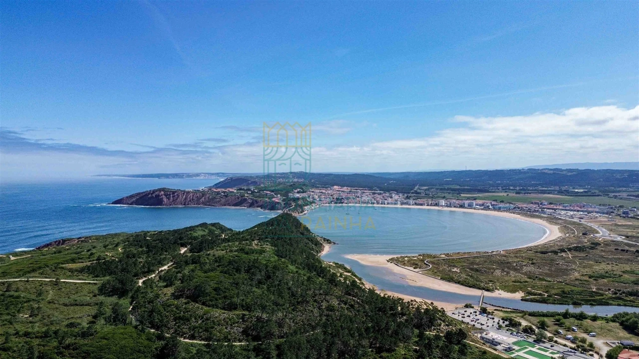 Apartamento T4 para Venda em São Martinho do Porto Foto 2