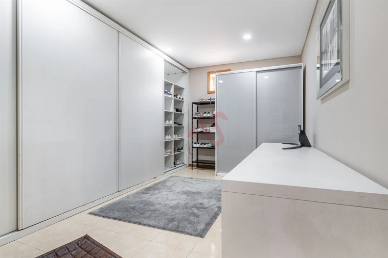 Moradia T3 para Venda em Idães Foto 17