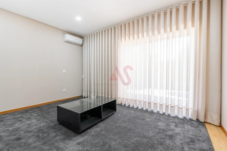 Moradia T3 para Venda em Idães Foto 23