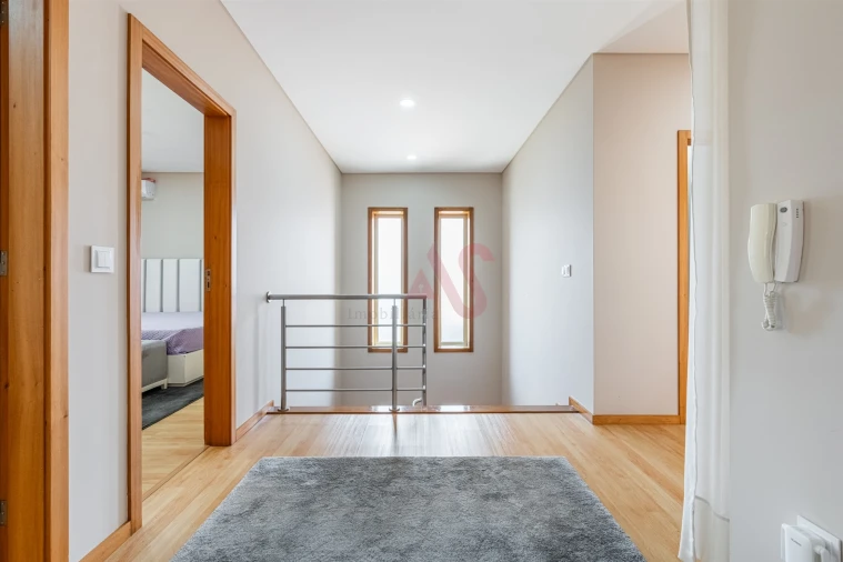 Moradia T3 para Venda em Idães Foto 27