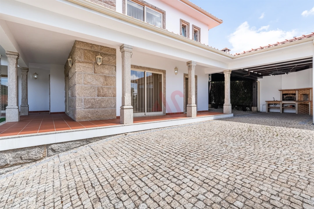 Moradia T3 para Venda em Idães Foto 7