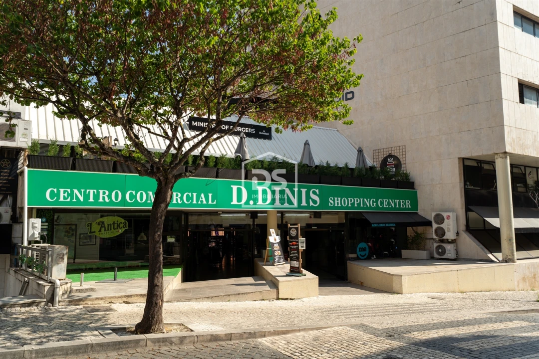 Loja para Trespasse em Leiria, Pousos, Barreira e Cortes Foto 8