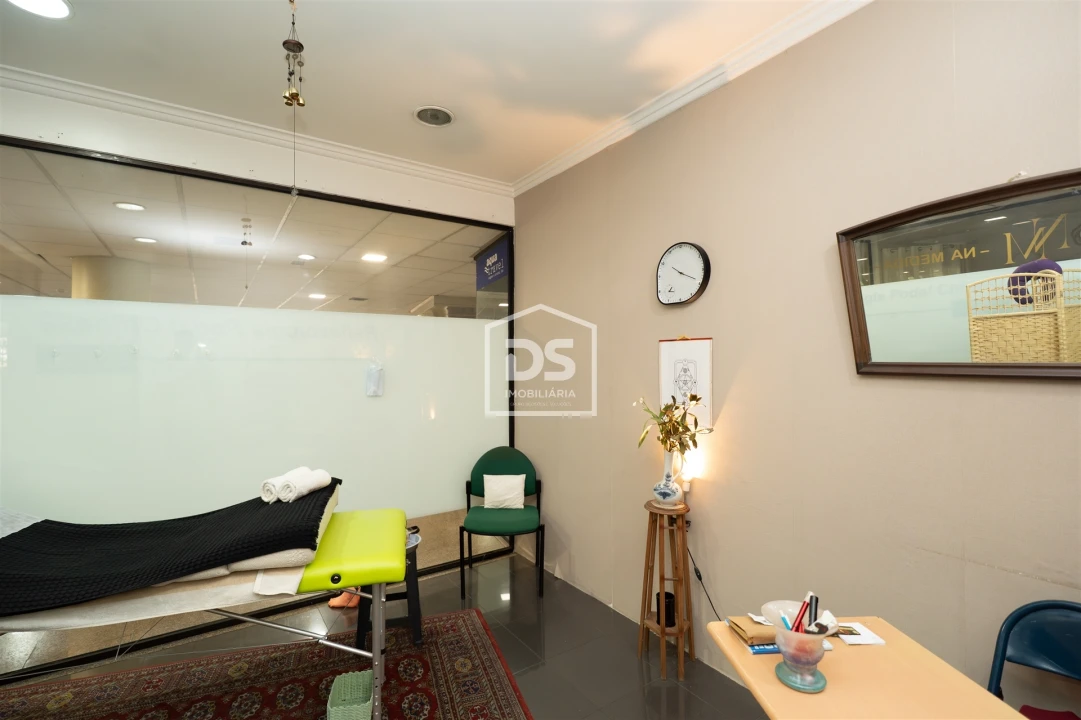 Loja para Trespasse em Leiria, Pousos, Barreira e Cortes Foto 2