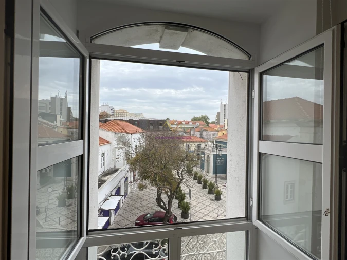 Escritório para Arrendamento em União das Freguesias de Setúbal Foto 11