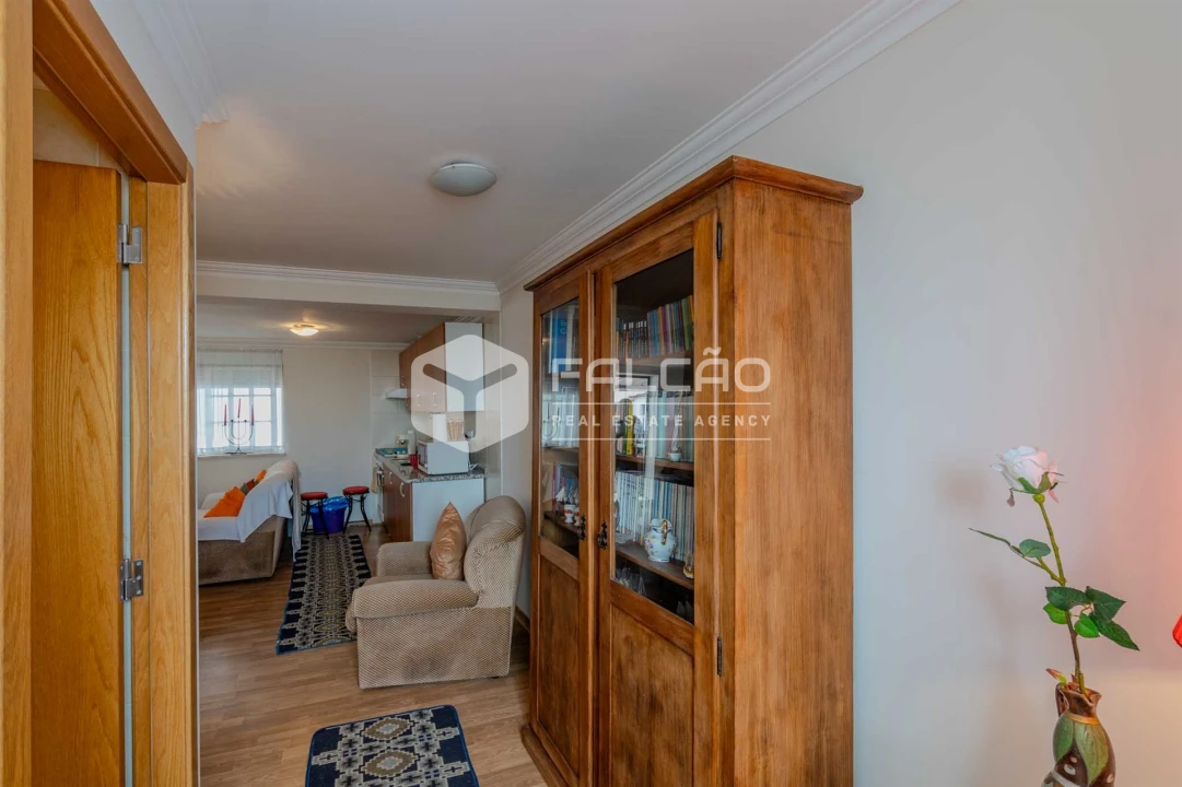 Moradia T9 para Venda em Pernes Foto 10